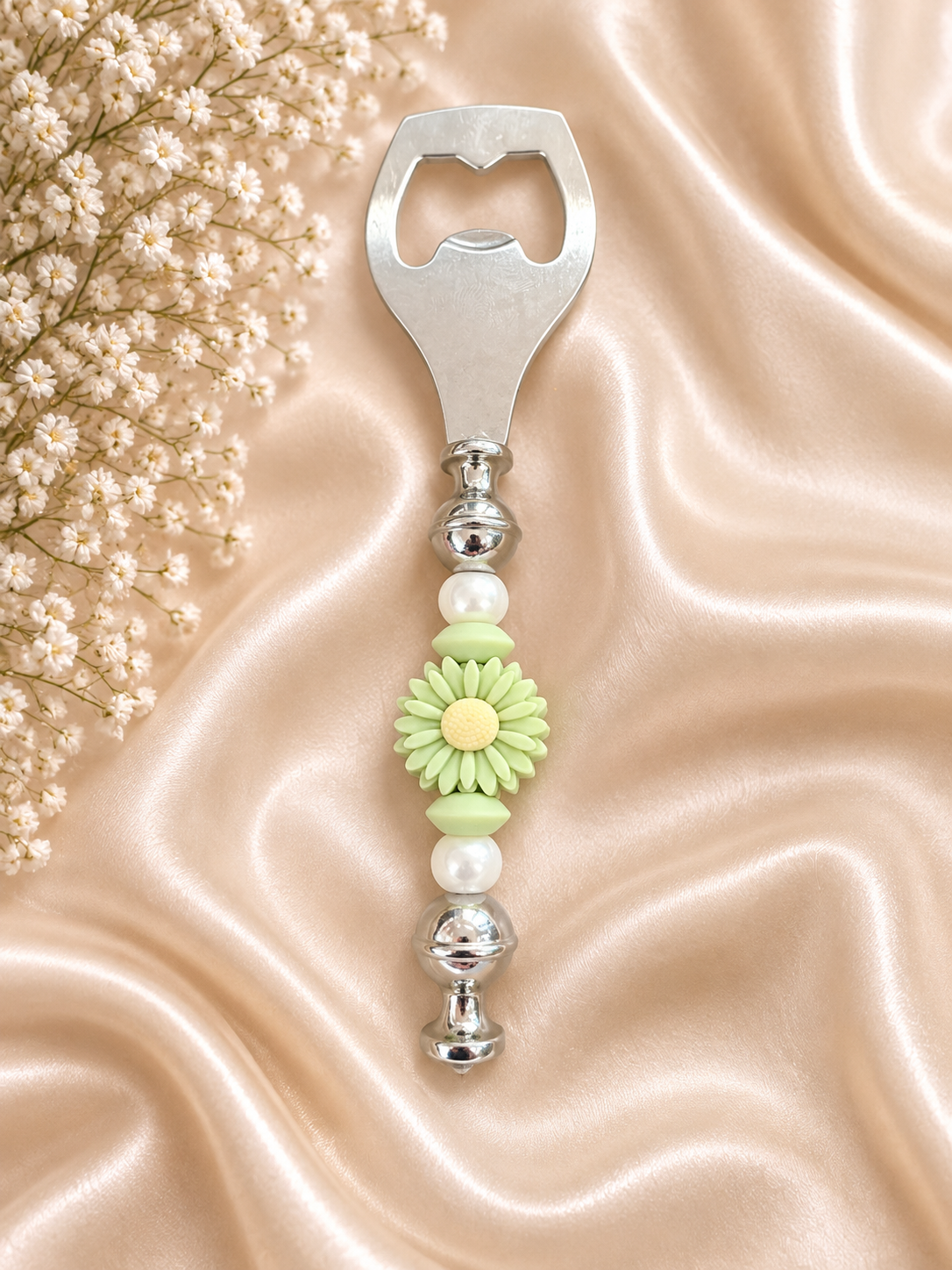 🌼 Sage Daisy Beaded Bottle Opener