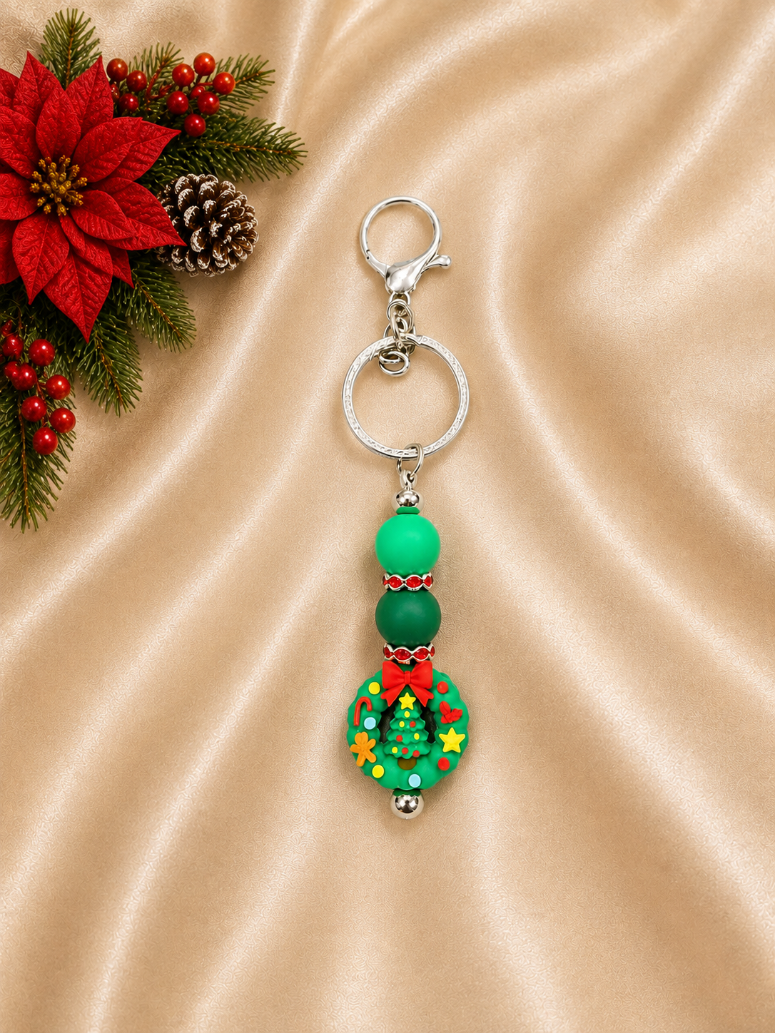🎄 Christmas Wreath Beaded Keychain
