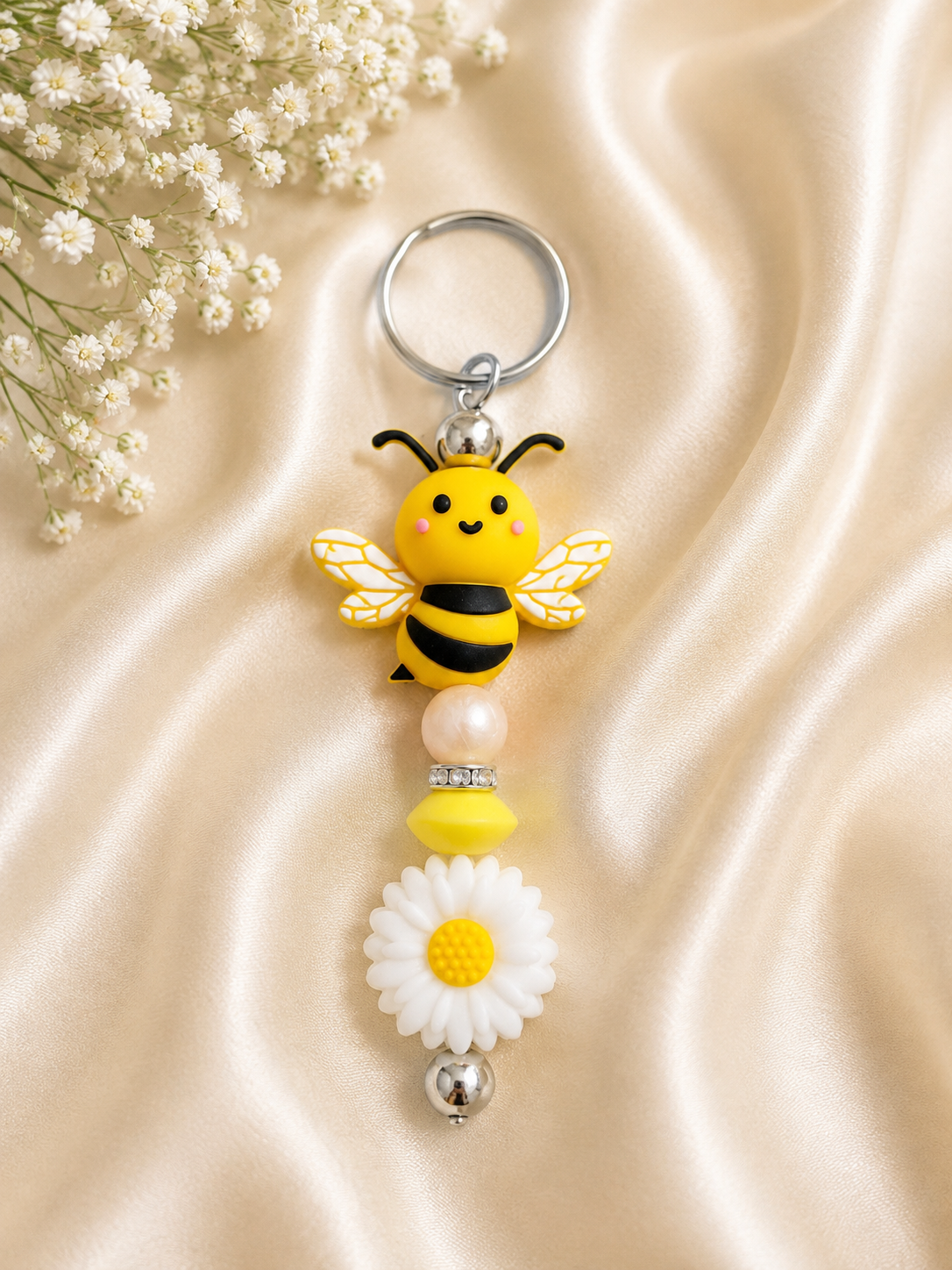 🐝 Bee & Daisy Keychain