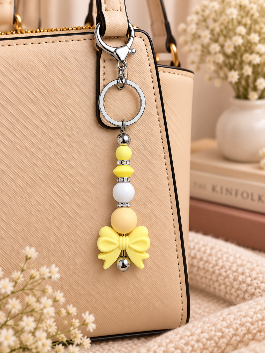 🎀 Sunshine Bow Keychain