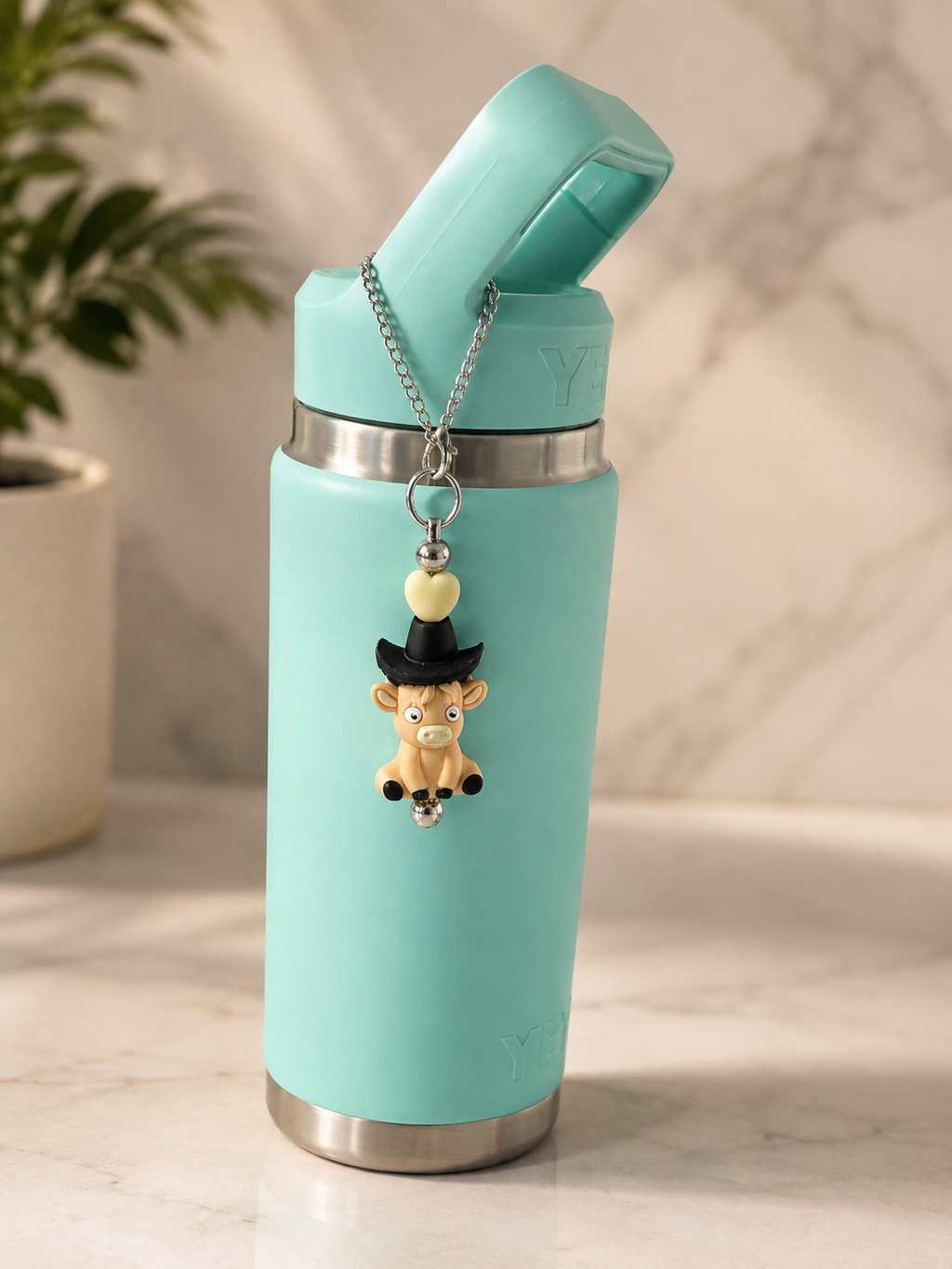 🤠 Highland Cow Water Bottle Handle Chain