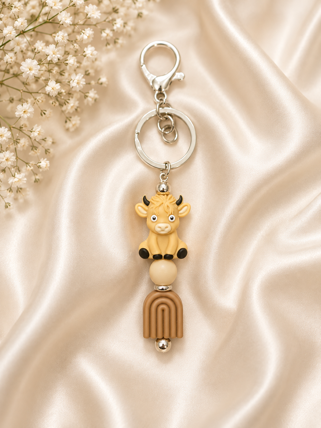 🐮 Highland Cow Rainbow Keychain