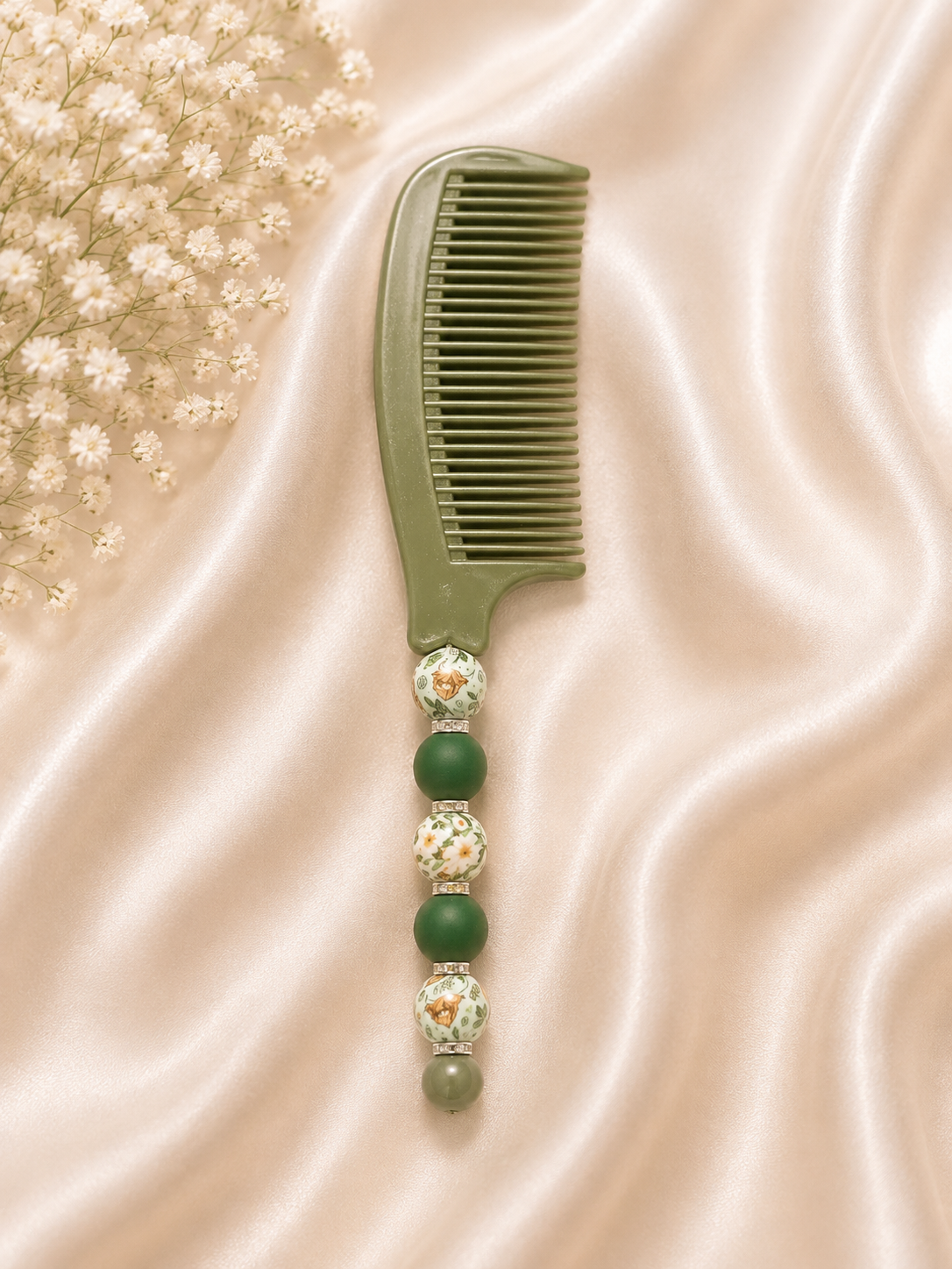 🌿 Sage Floral Beaded Comb