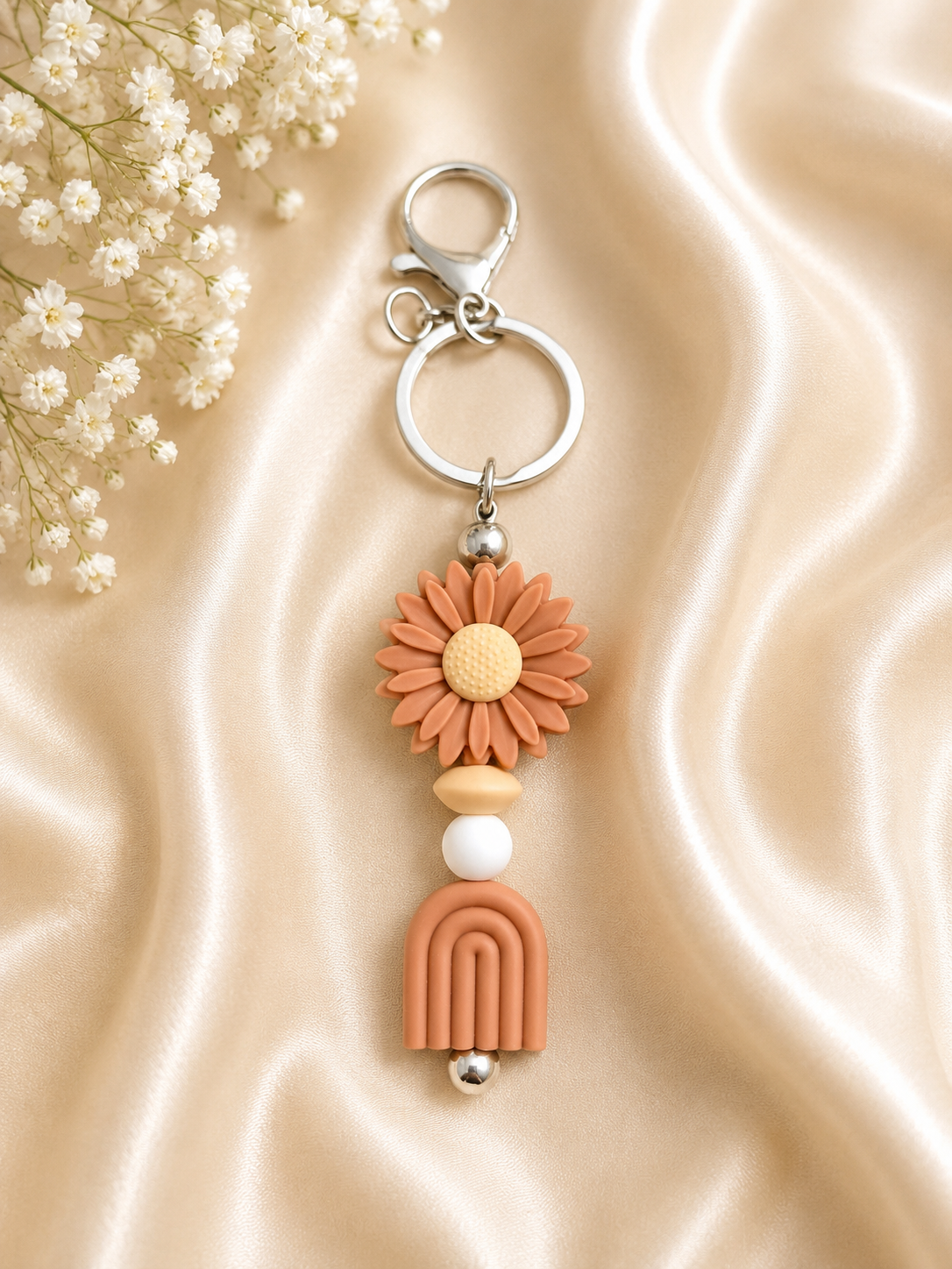 🌼 Boho Daisy & Rainbow Keychain
